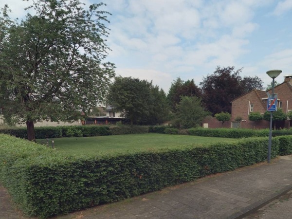 Inrichting grasveld Venkelstraat